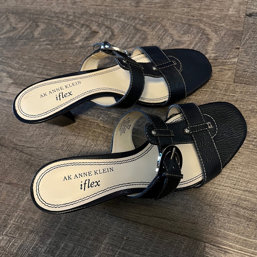 Anne Klein Halen Navy Leather Slip-On Sandals - Picture 3 of 10